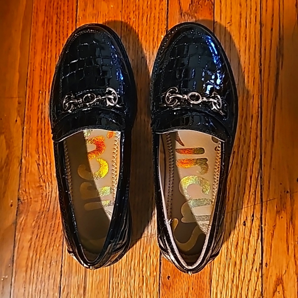 Circus Deana black Croco patent loafter, in outstanding condition.